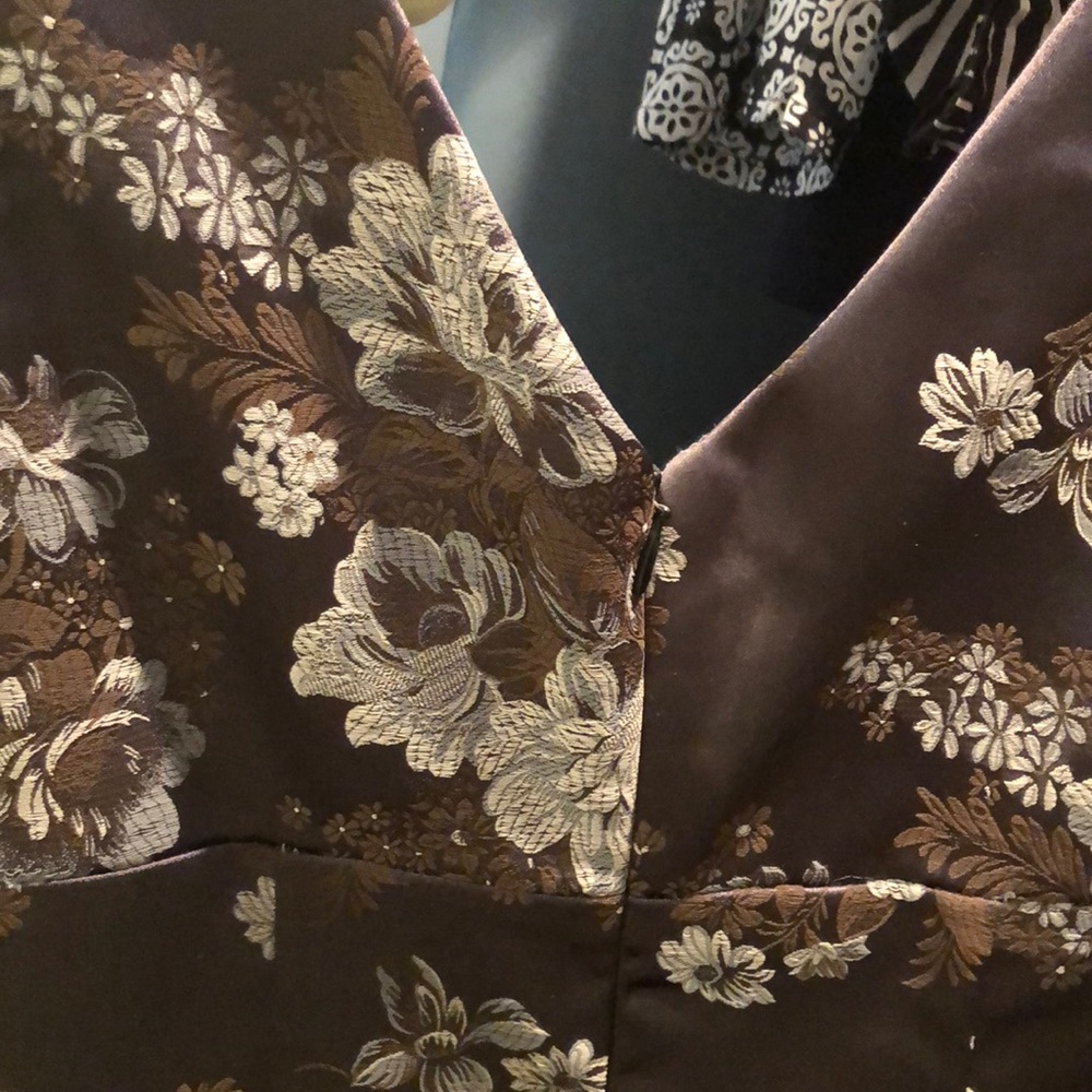 Very classy dress - Picture 4 of 4